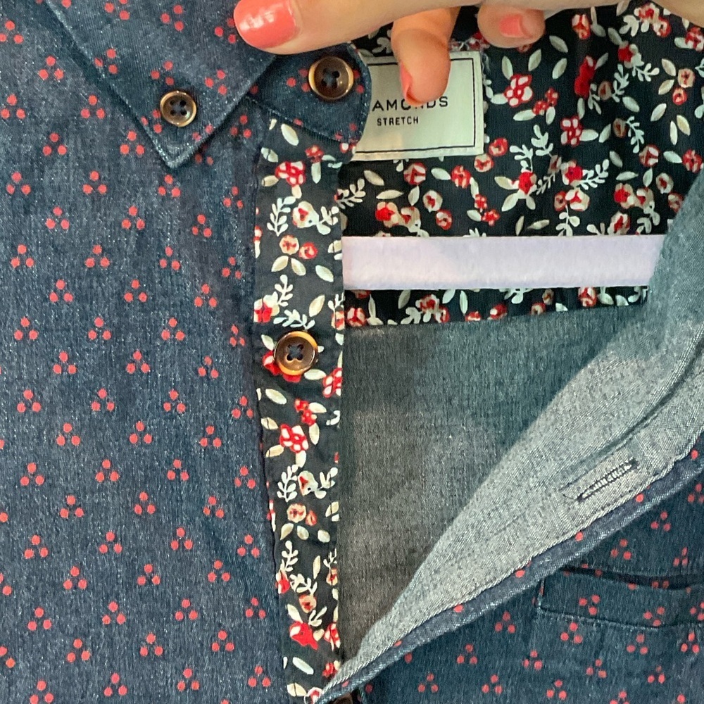 7 Diamonds Navy and Red Patterned Button Down Shirt Size L - Picture 5 of 13